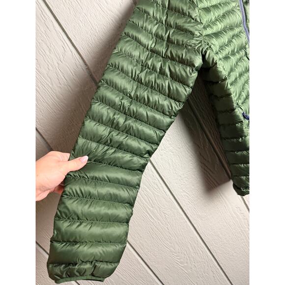 L.L. Bean Men's Ultralight 850 Down Jacket – DownTek – Green – Size M Regular - Picture 4 of 10